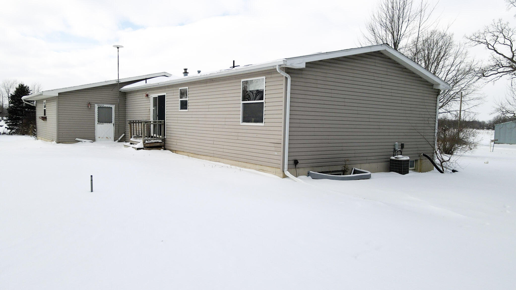 2598 Wildcat Road St. Johns, MI 48879 - Photo 36 of 39 8-DJI_0246