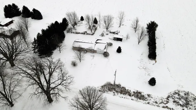 $269,900 | 2598 Wildcat Road, St. Johns, MI 48879