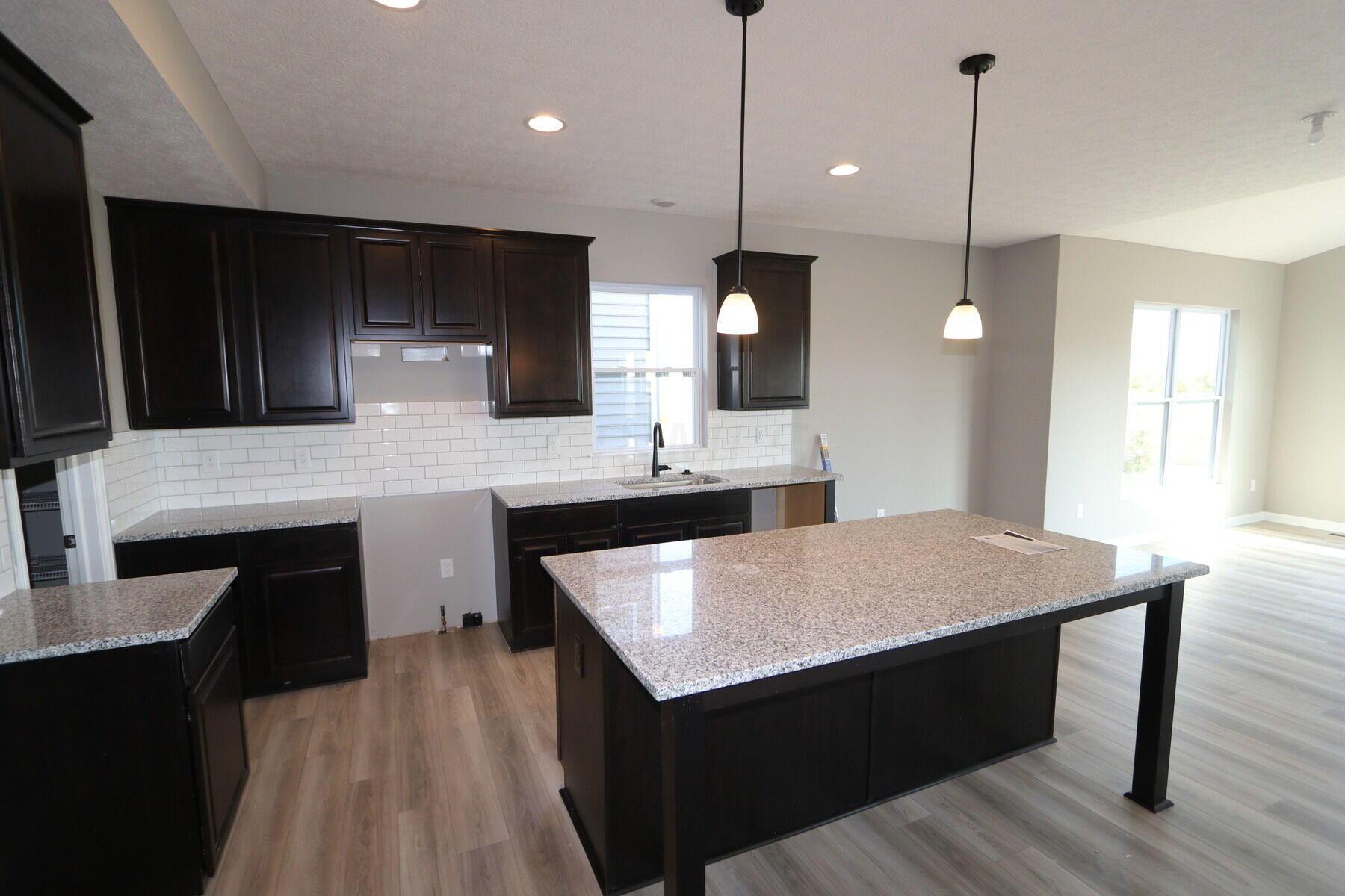 7203 Ribault Drive Northwest Pickerington, OH 43147 - Photo 3 of 19 Kitchen