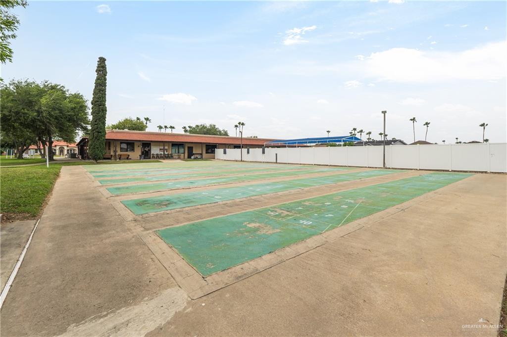 1306 Oak Street Harlingen, TX 78552 - Photo 20 of 24
