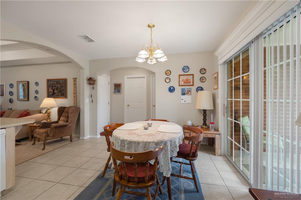 1306 Oak Street Harlingen, TX 78552 - Photo 8 of 24
