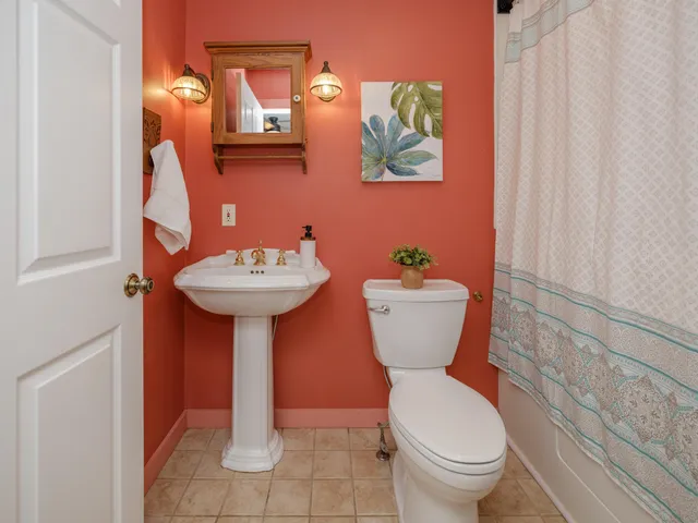 $429,500 | 55622 Red Arrow Highway, Lawrence, MI 49064