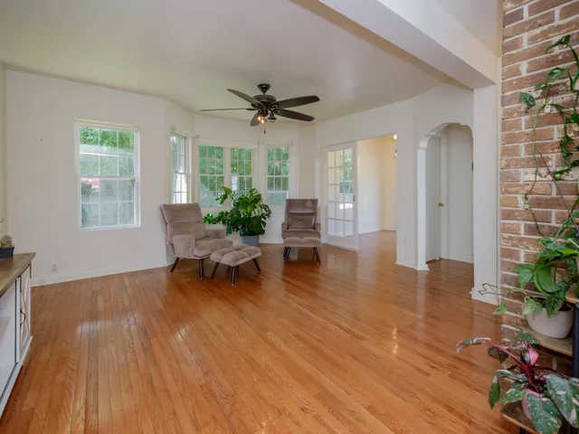 $429,500 | 55622 Red Arrow Highway, Lawrence, MI 49064