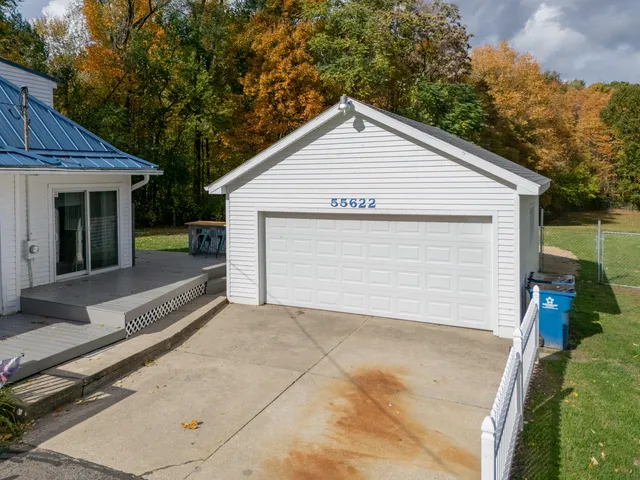 $429,500 | 55622 Red Arrow Highway, Lawrence, MI 49064