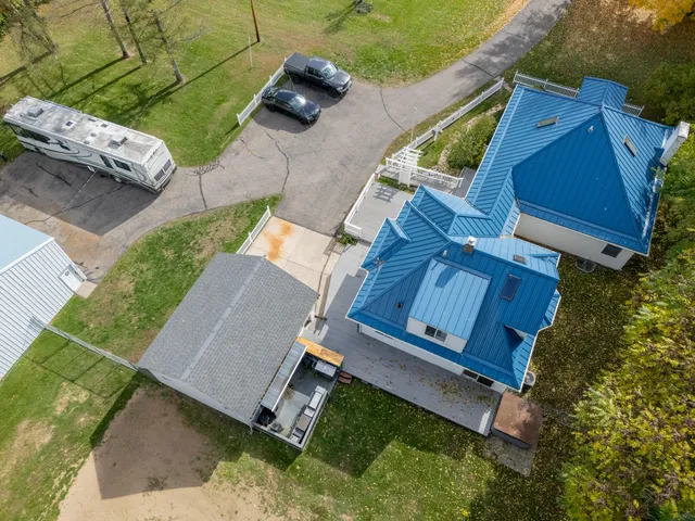 $429,500 | 55622 Red Arrow Highway, Lawrence, MI 49064