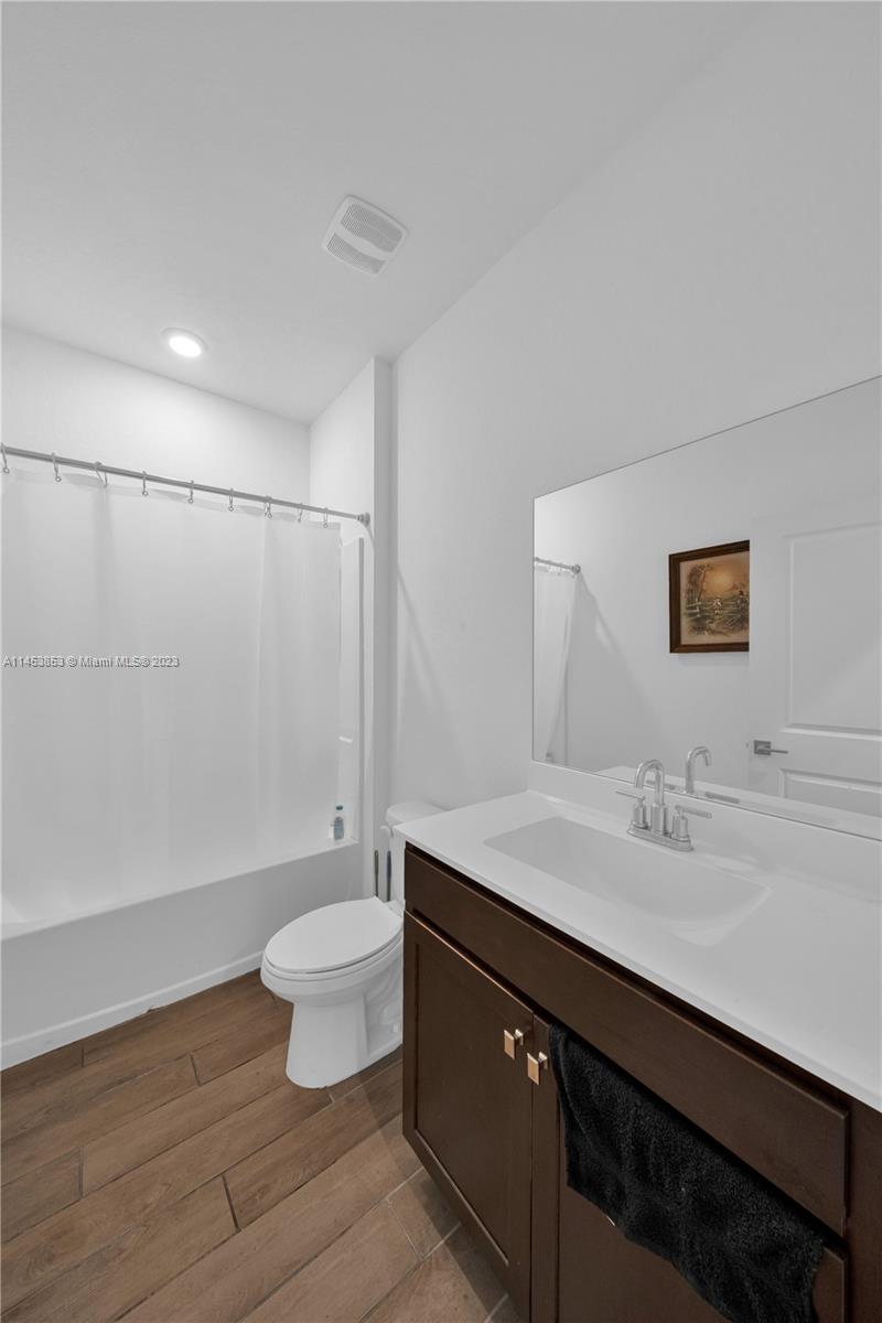 27002 Southwest 132 Ct Road Homestead, FL 33032 - Photo 17 of 24 Gallery Image 17