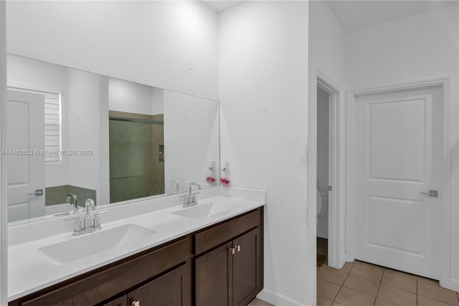 27002 Southwest 132 Ct Road Homestead, FL 33032 - Photo 18 of 24 Gallery Image 18