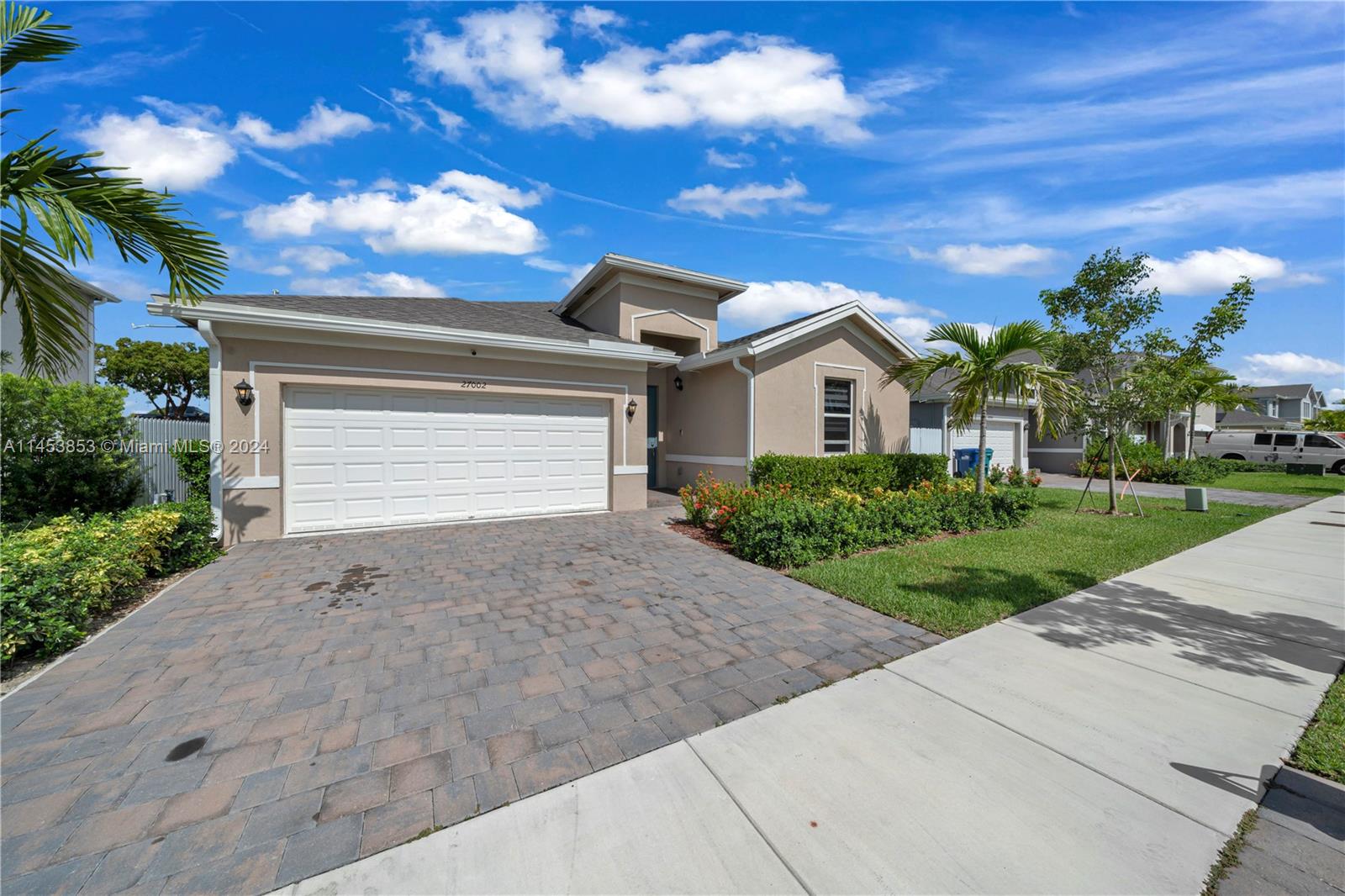 27002 Southwest 132 Ct Road Homestead, FL 33032 - Photo 2 of 24 Gallery Image 2