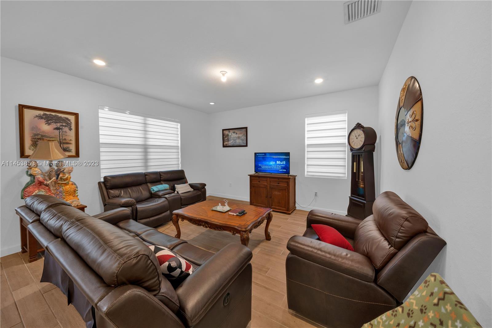 27002 Southwest 132 Ct Road Homestead, FL 33032 - Photo 7 of 24 Gallery Image 7