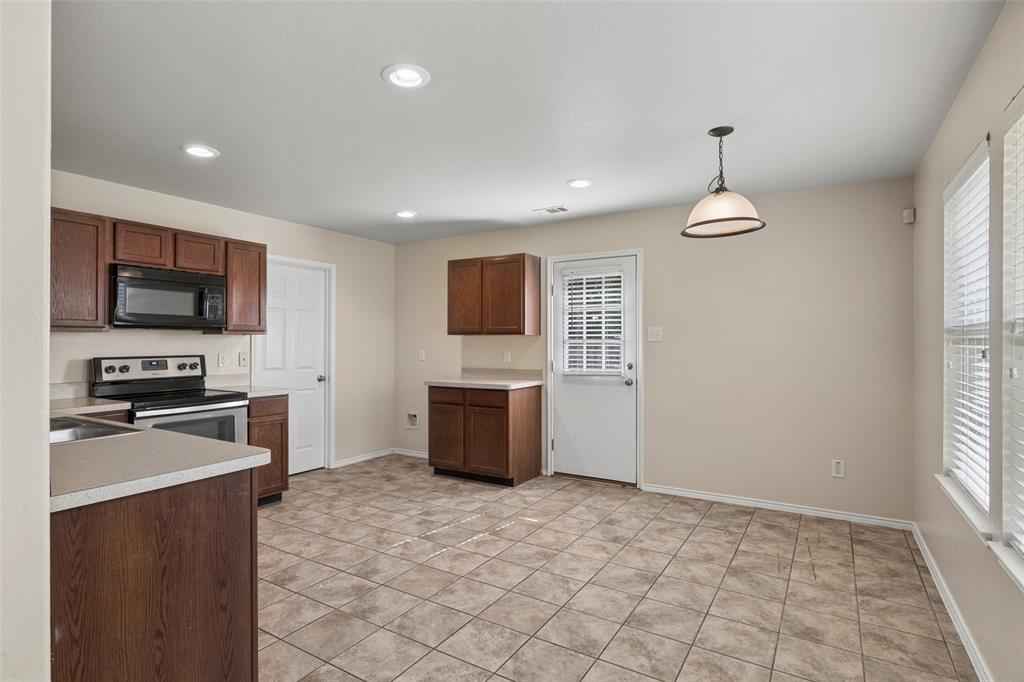 308 Laurel Lane Fate, TX 75087 - Photo 11 of 35