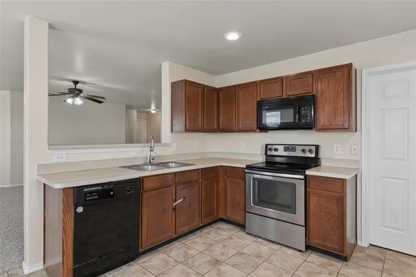 $1,875 | 308 Laurel Lane, Fate, TX 75087