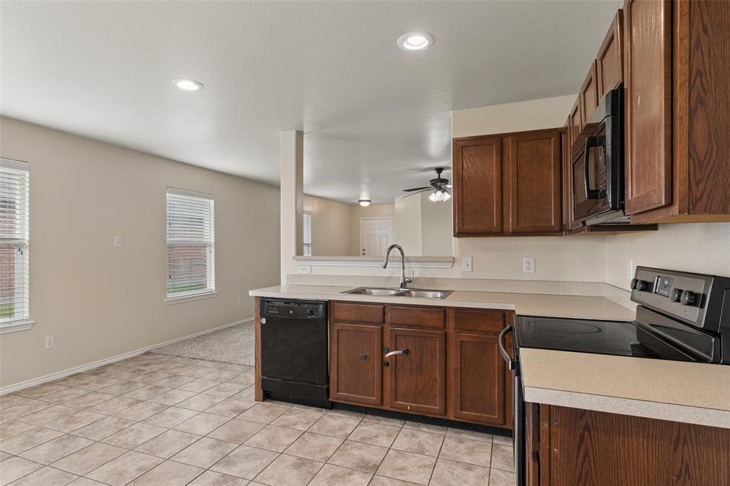 308 Laurel Lane Fate, TX 75087 - Photo 10 of 35