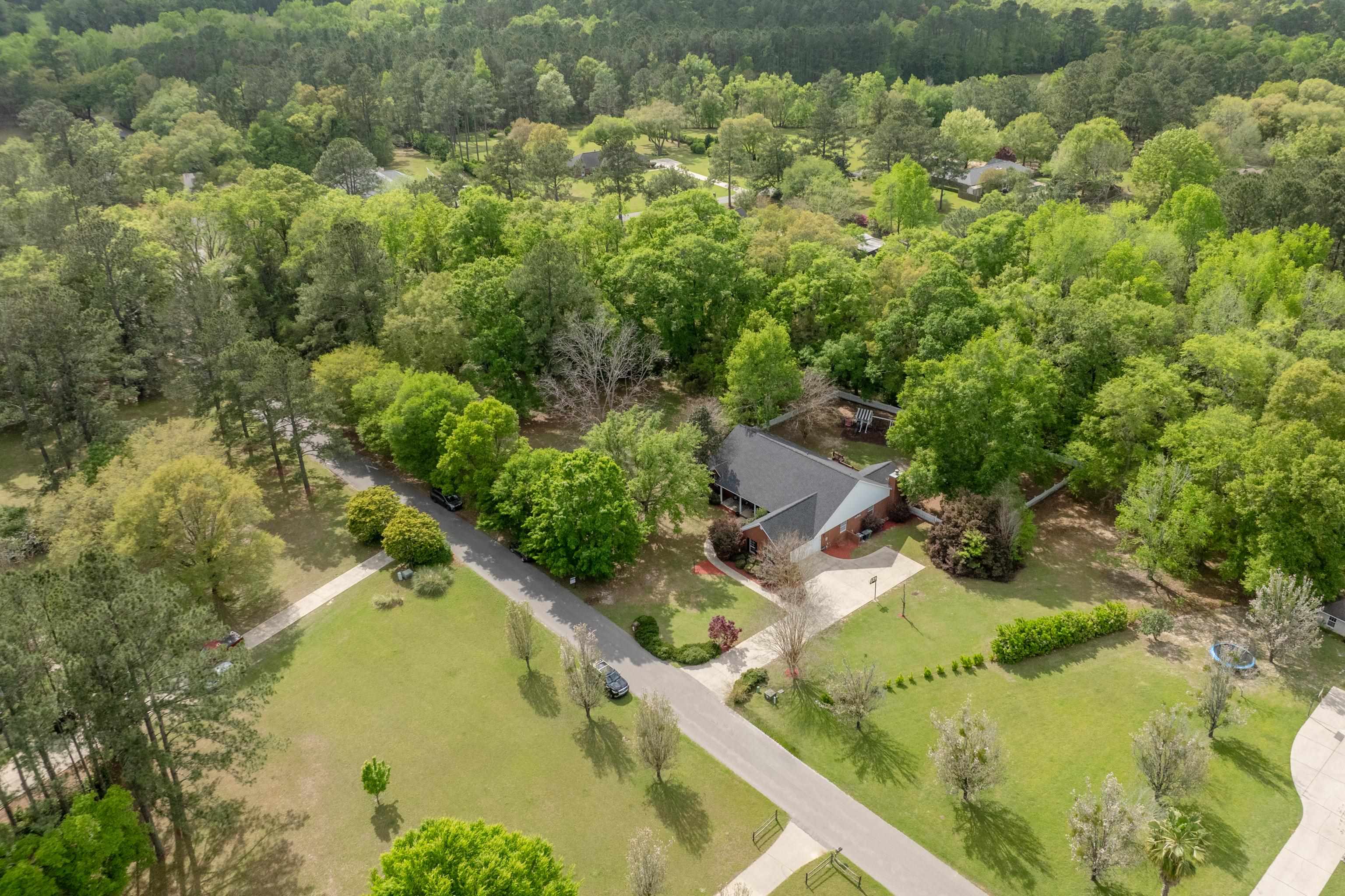 6071 Pickwick Road Tallahassee, FL 32309 - Photo 36 of 41 Gallery Image 36