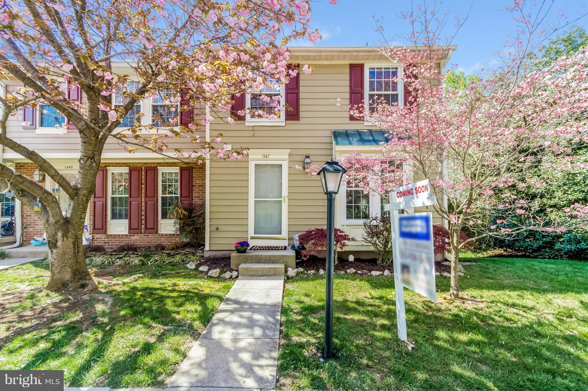 1547 Autumn Ridge Circle Reston, VA 20194 - Photo 1 of 30 a front view of house with yard and green space