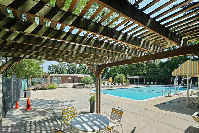 a view of building with outdoor space