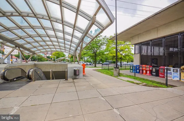 a view of a building entrance