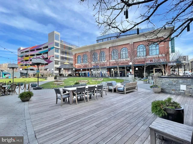 $1,880 | 11801 Rockville Pike, Unit 1109, Rockville, MD 20852