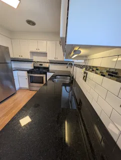 $2,950 | 3131 Lake Avenue, Unit F, Wilmette, IL 60091