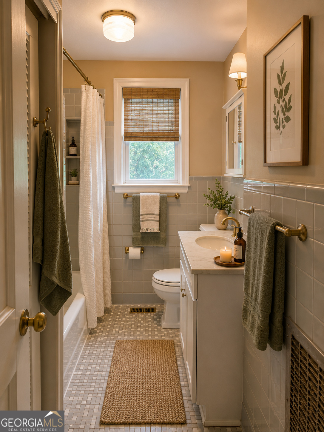 316 West Church Street Fort Valley, GA 31030 - Photo 13 of 28 a bathroom with a sink toilet and shower