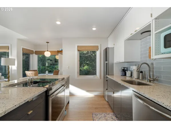 $549,000 | 505 Capes Drive, Unit 3, Oceanside, OR 97141