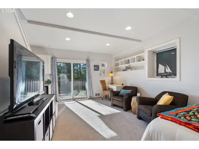 $549,000 | 505 Capes Drive, Unit 3, Oceanside, OR 97141