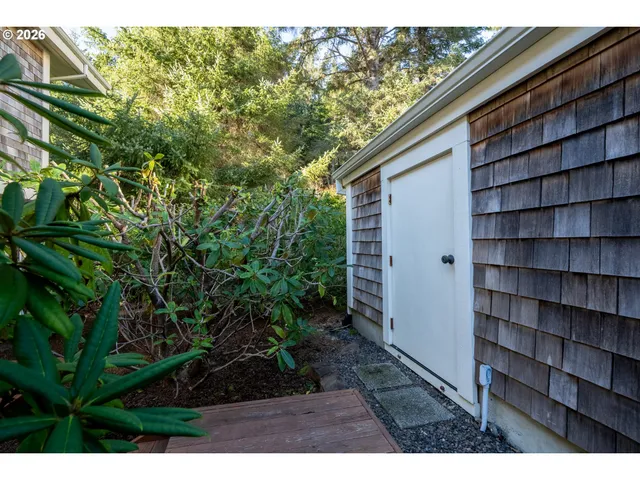 $549,000 | 505 Capes Drive, Unit 3, Oceanside, OR 97141