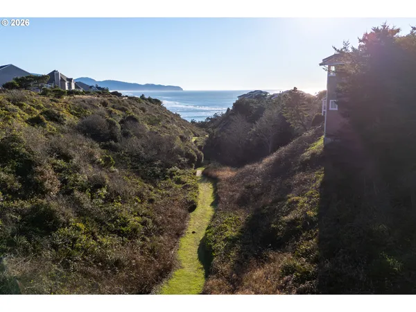 $549,000 | 505 Capes Drive, Unit 3, Oceanside, OR 97141