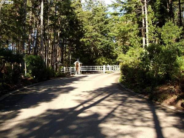$549,000 | 505 Capes Drive, Unit 3, Oceanside, OR 97141