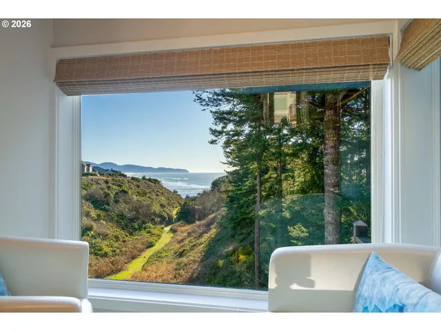 $549,000 | 505 Capes Drive, Unit 3, Oceanside, OR 97141