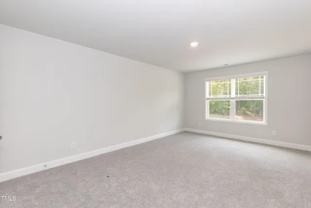 $477,400 | 198 Lake Edge Drive, Lillington, NC 27546