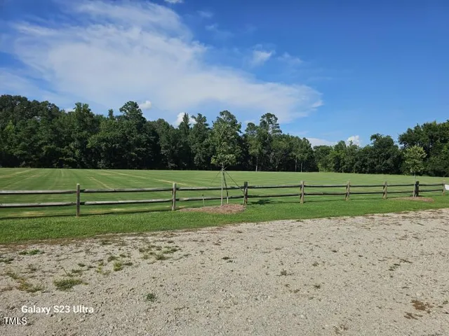 $447,400 | 198 Lake Edge Drive, Lillington, NC 27546