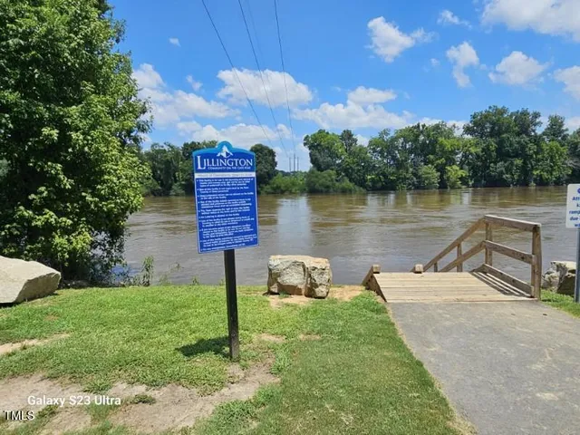 $447,400 | 198 Lake Edge Drive, Lillington, NC 27546