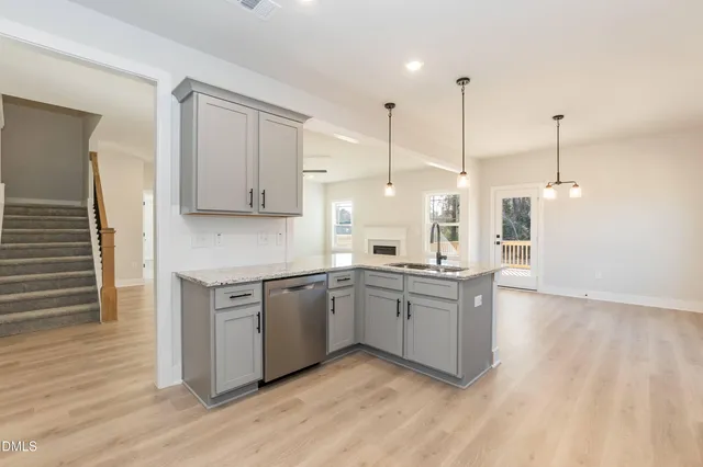 $447,400 | 198 Lake Edge Drive, Lillington, NC 27546