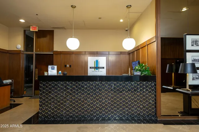 a view of an entryway front of a building