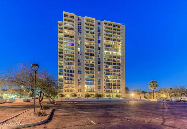 $600,000 | 2323 North Central Avenue, Unit 1704, Phoenix, AZ 85004