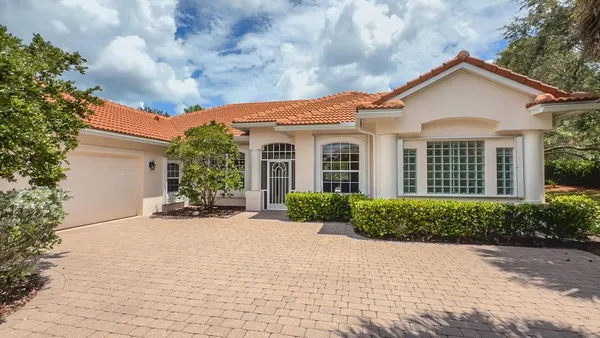 $640,000 | 4629 Northwest Royal Oak Drive, Jensen Beach, FL 34957