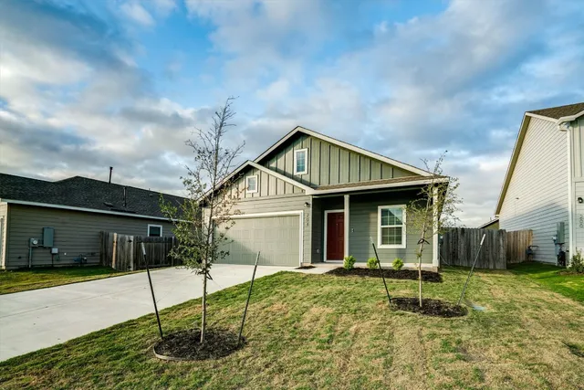$1,850 | 204 Prairie Dog Town Drive, Georgetown, TX 78626