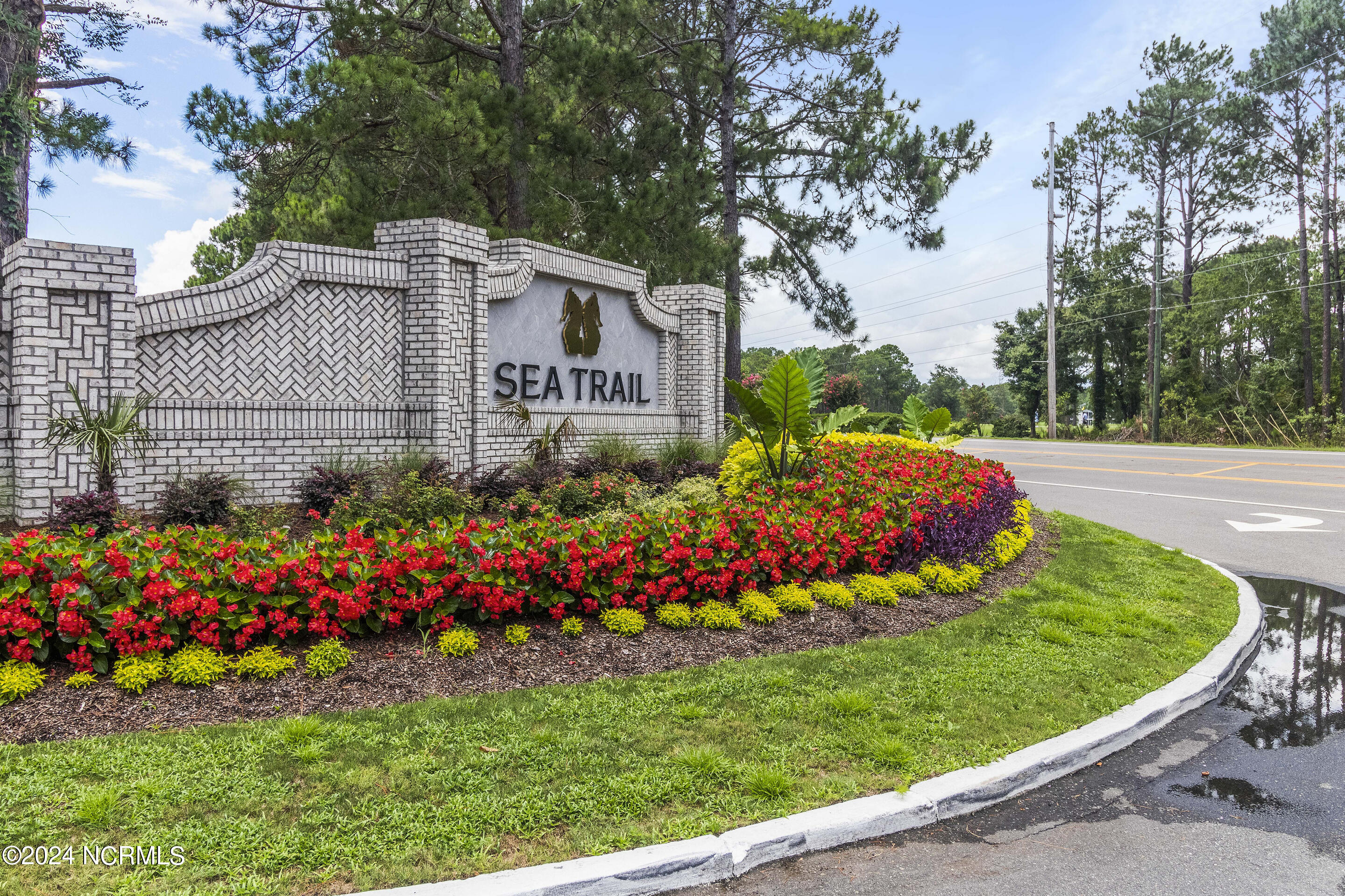 170 Clubhouse Road, Unit 4 Sunset Beach, NC 28468 - Photo 4 of 47 mls-_MG_9821