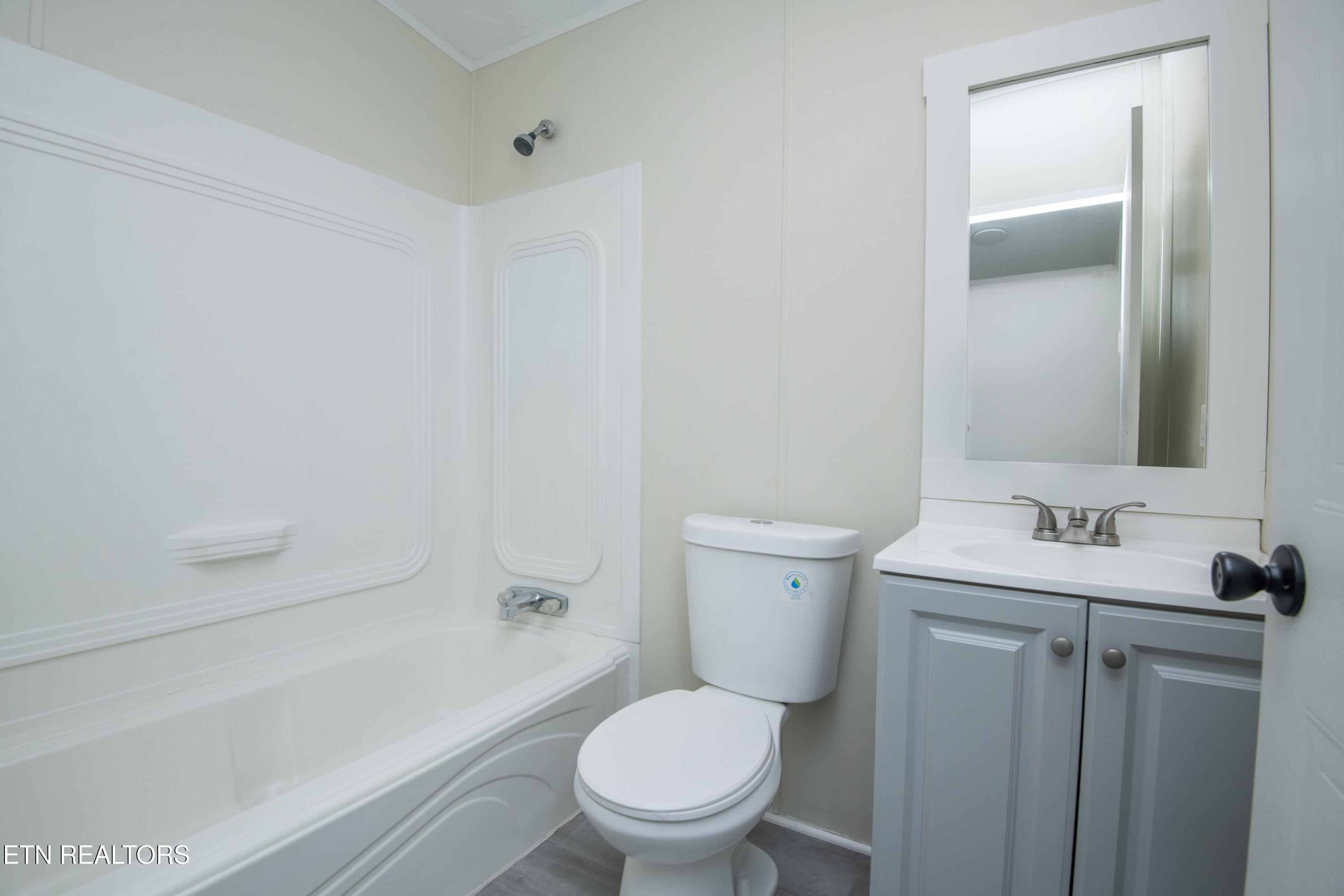 1587 Lower Caney Valley Road Tazewell, TN 37879 - Photo 14 of 42 second bath