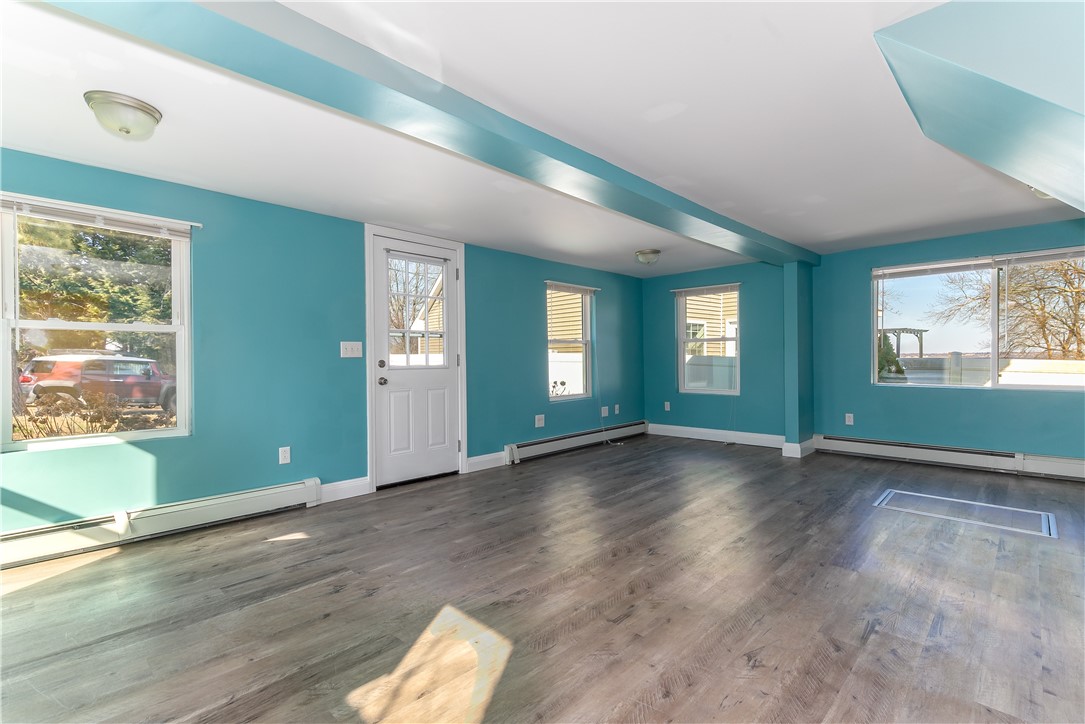 48 Riverside Avenue Warwick, RI 02889 - Photo 10 of 29 Gallery Image 10