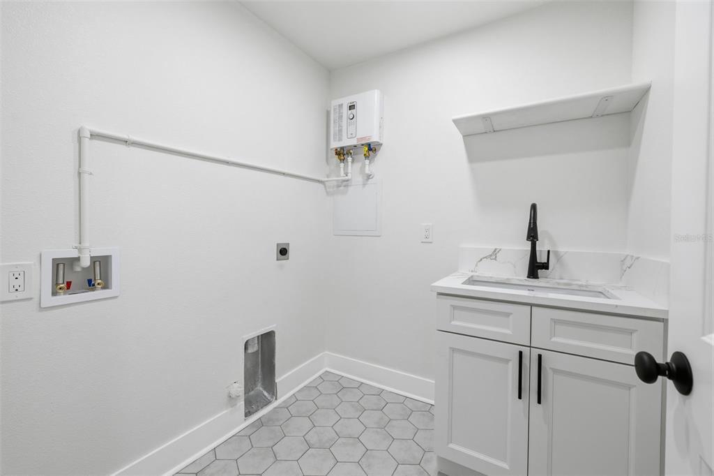 2310 Harrison Drive Dunedin, FL 34698 - Photo 29 of 46
