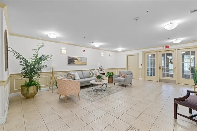 $485,000 | 1 Millbrook Lane, Unit 304, Wakefield, MA 01880