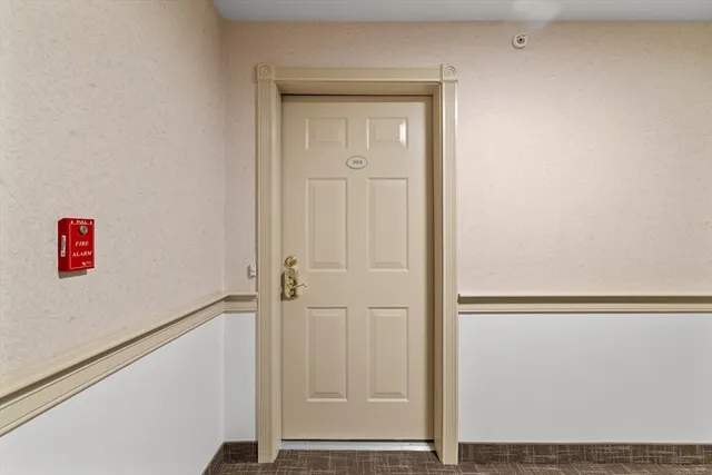 $485,000 | 1 Millbrook Lane, Unit 304, Wakefield, MA 01880