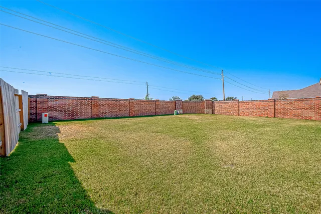a view of an outdoor space and yard