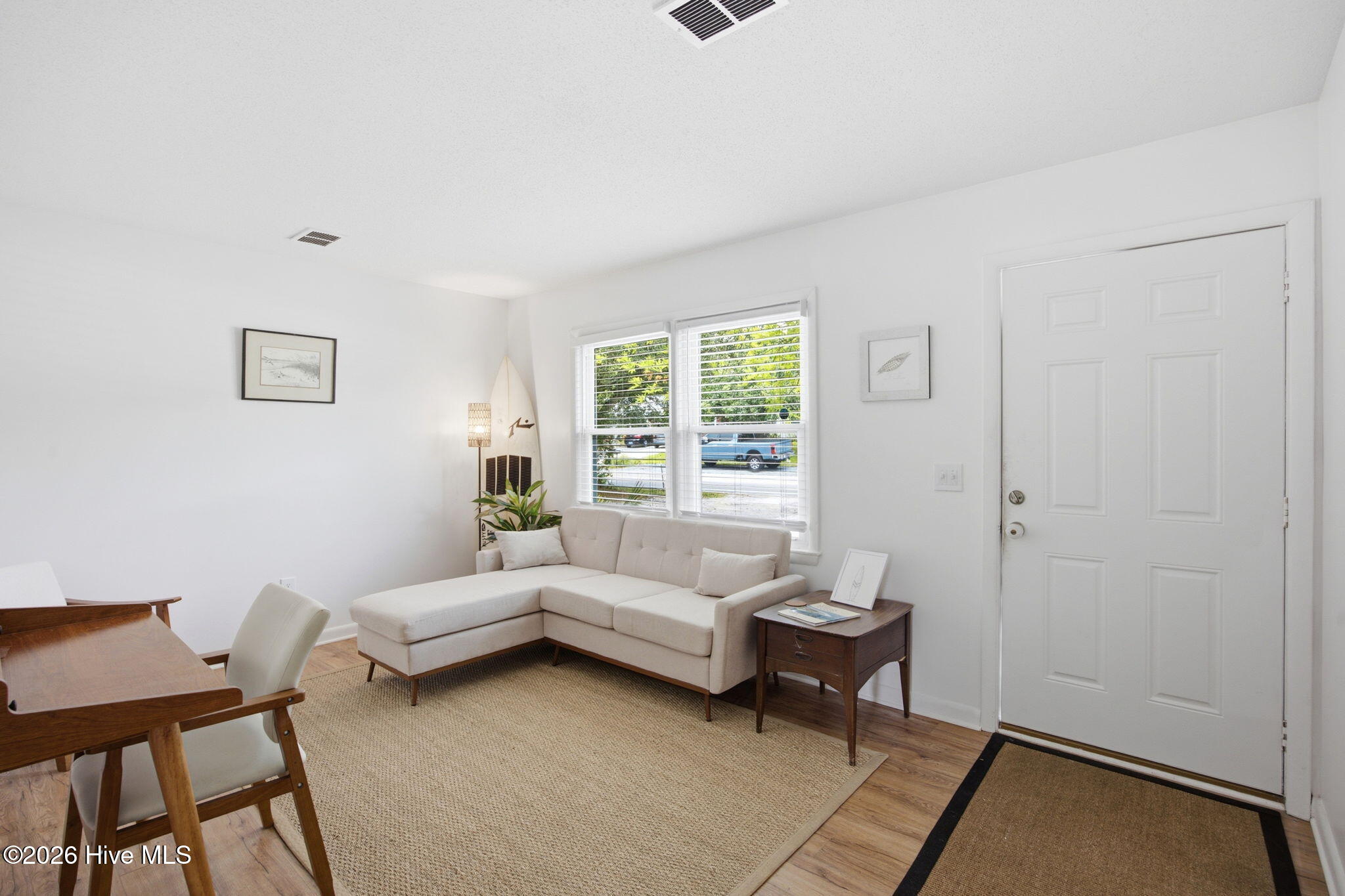 329 Cathay Road Wilmington, NC 28412 - Photo 4 of 44 Gallery Image 4