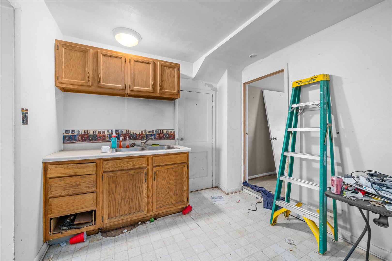 2-s086 2-s086 Harter Road Elburn, IL 60119 - Photo 9 of 34 a utility room with dryer and washer