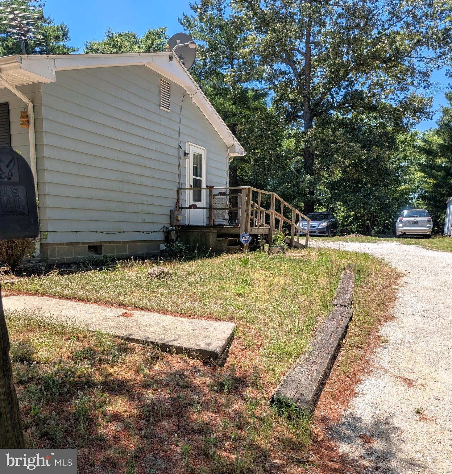 22052 Coverdale Road Seaford, DE 19973 - Photo 2 of 2 a view of a backyard of the house