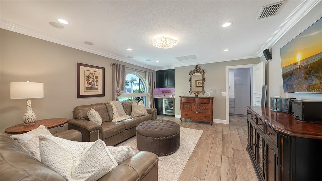 536 Ketch Lane Longboat Key, FL 34228 - Photo 13 of 80