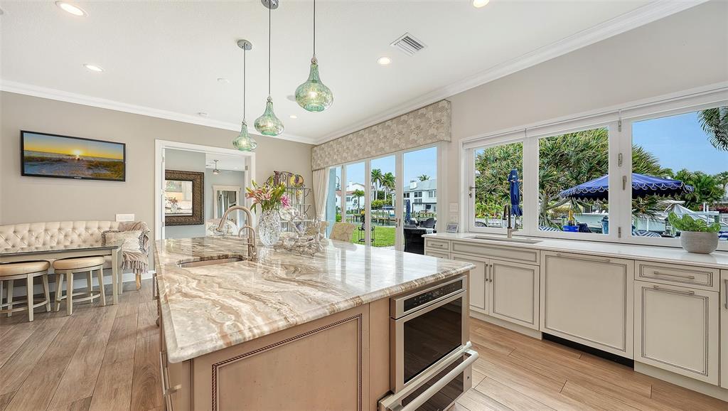 536 Ketch Lane Longboat Key, FL 34228 - Photo 24 of 80