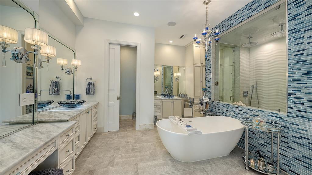 536 Ketch Lane Longboat Key, FL 34228 - Photo 30 of 80